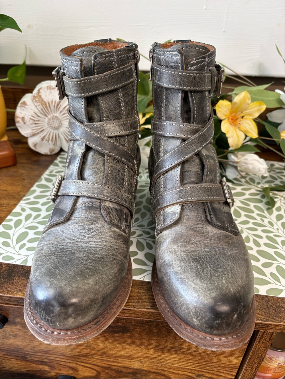 Freebird RAINE Gray Leather Buckle Strap Boots